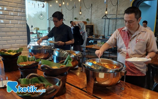 Rasakan Sensasi Berbuka Puasa Ala Kampoeng Ramadhan di Yello Hotel Jemursari