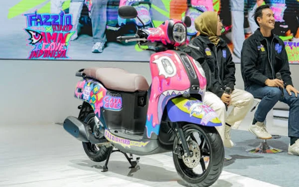 Thumbnail Berita - Kolaborasi Yamaha Fazzio & Damn! I Love Indonesia: Skutik Hybrid dengan Sentuhan Fashion Lokal