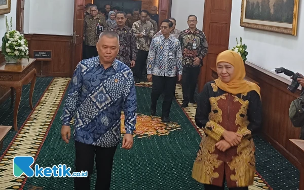 Thumbnail Berita - Gubernur Khofifah Prediksi 18,7 Juta Orang Akan Mudik ke Jatim