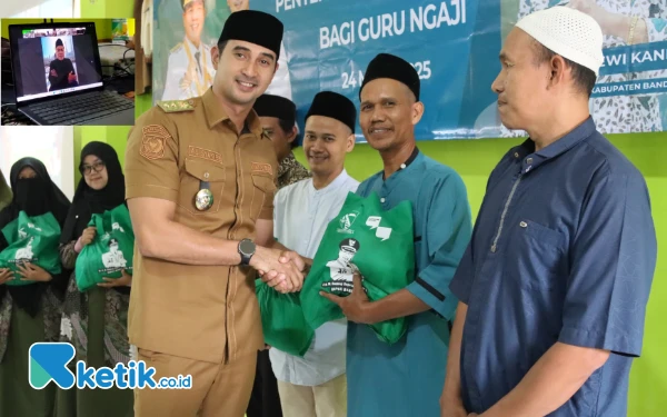 Jelang Lebaran, 15.852 Guru Ngaji Terima Paket Sembako dari Bupati Bandung