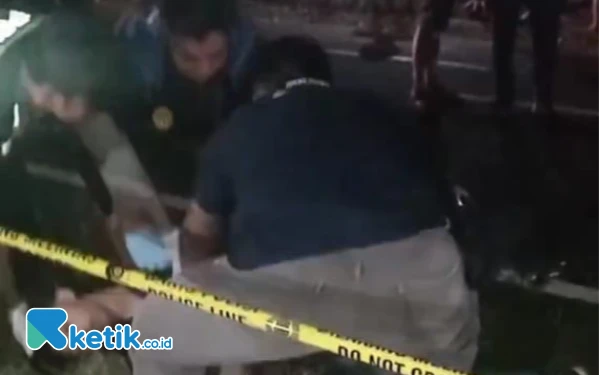 Thumbnail Berita - Kecelakaan Maut di Blitar: Tabrakan Motor dan Sepeda, Diikuti Ledakan Keras