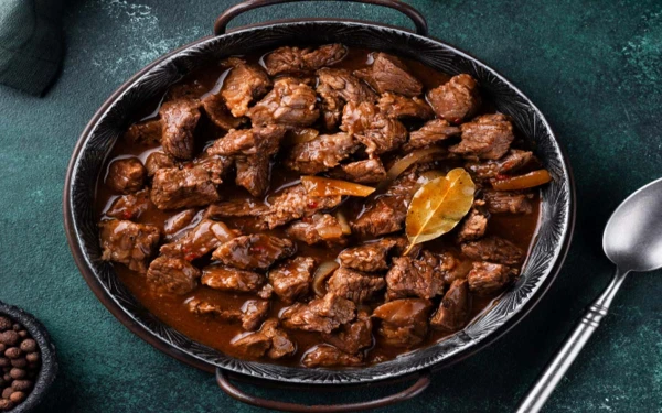 Thumbnail Berita - Resep Lengkap Rendang Sapi, Pasti Ketagihan!
