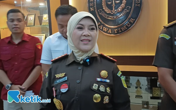 Thumbnail Berita - Asyik! Jelang Pensiun, Kajati Jatim Mia Amiati Dapat Jatah Komisaris Bank Mandiri