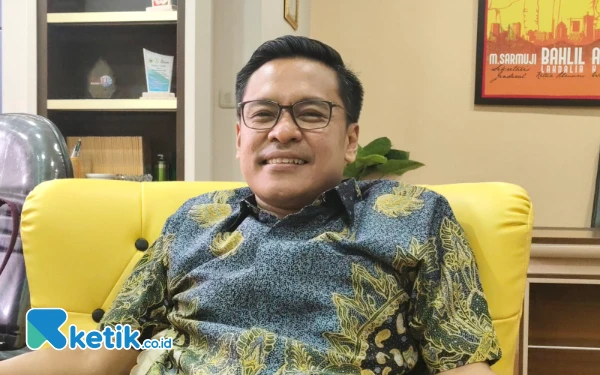 Thumbnail Berita - Pimpinan DPRD Surabaya Soroti Sektor Parkir Mal, Pemkot Diminta Bertindak