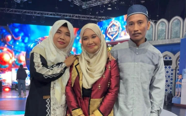 Thumbnail Berita - Perjuangan Siti Lutfiyatul Kharisma, Mahasiswi UINSA Finalis Aksi Indonesia Asal Pelosok Desa Senori Tuban