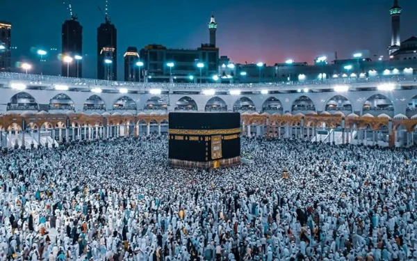Thumbnail Berita - Hilal Terlihat, Arab Saudi Lebaran Hari Ini Minggu 30 Maret 2025