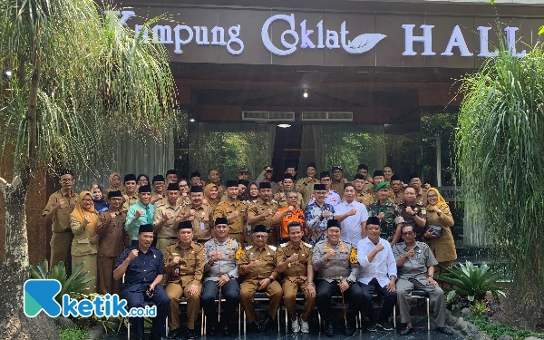 Thumbnail Berita - Safari Ramadan dan Halal Bihalal, Pemkab Blitar Perkuat Sinergi Membangun Daerah