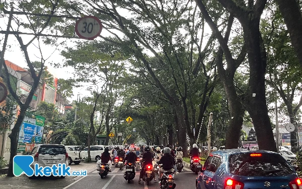 Thumbnail Berita - Jadi Biang Kemacetan di Jalan Bandung Kota Malang, 3 Madrasah Bakal 'Dipecah'