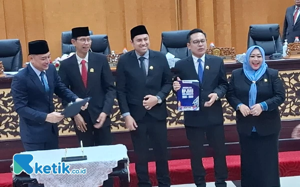 Thumbnail Berita - Ranwal RPJMD DPRD Surabaya Fokus Transformasi 5 Tahun Mendatang