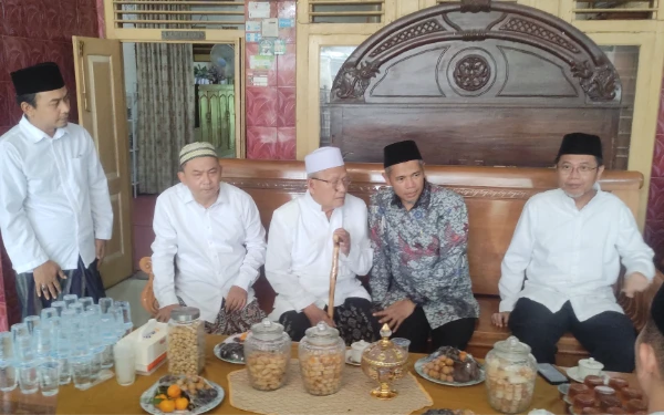 Thumbnail Berita - Direksi SIG dan Semen Gresik Pabrik Tuban-Rembang Halalbihalal ke Pesantren Mansyaul Huda 2 Senori