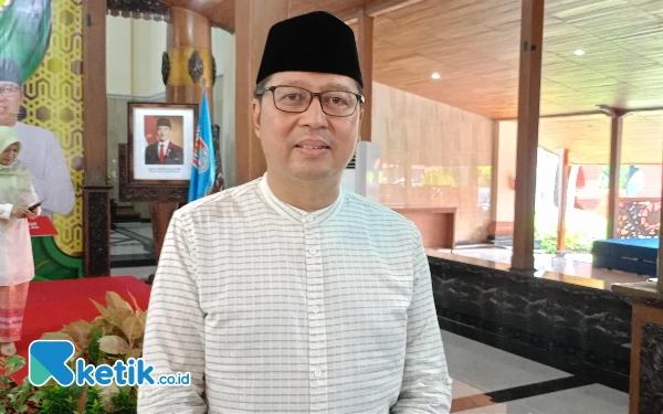 Thumbnail Berita - Hapus Sumbangan Sekolah, Bupati Cilacap Siapkan BOS Pendamping