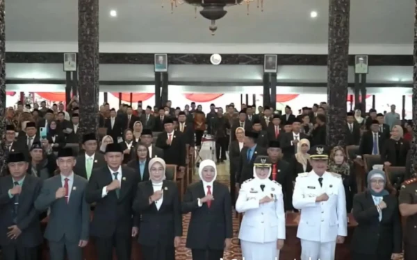 Thumbnail Berita - Sertijab Bupati dan Wabup Lumajang Digelar Melalui Sidang Paripurna