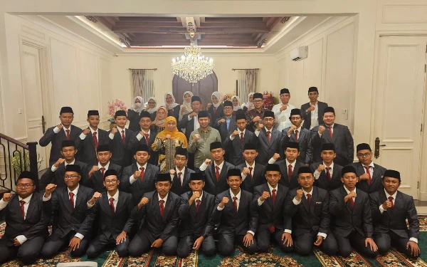 Thumbnail Berita - Pemprov Jawa Timur Pelopori Beasiswa S1 Hingga ke Luar Negeri