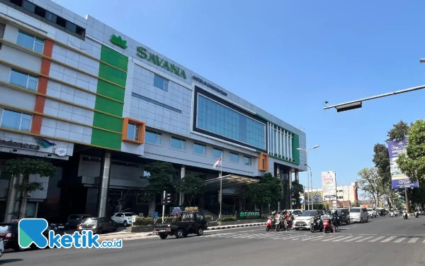 Thumbnail Berita - Efek Kebijakan Efisiensi: Jam Kerja Dipangkas, PHK Hantui Pekerja Hotel Kota Malang