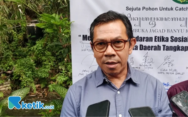 Thumbnail Berita - Oknum Pedagang Getok Harga di Wisata Payung Kota Batu Segera Ditertibkan