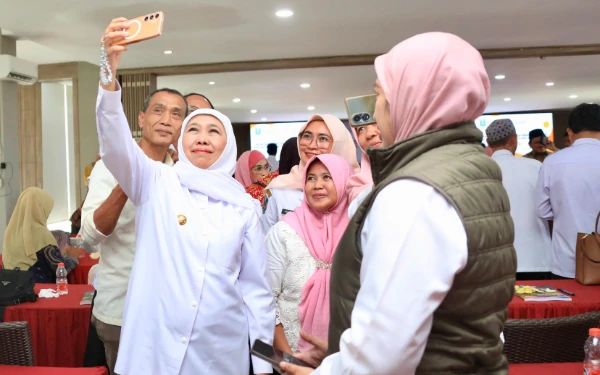Jelang SPMB, Gubernur Khofifah Ingatkan Kepala Sekolah Jaga Integritas