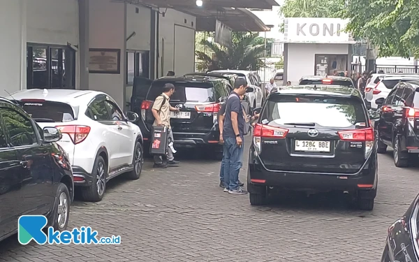 Thumbnail Berita - Tanggapan Pemprov Jatim Terkait Penggeledahan KPK di Rumah La Nyalla dan Kantor KONI