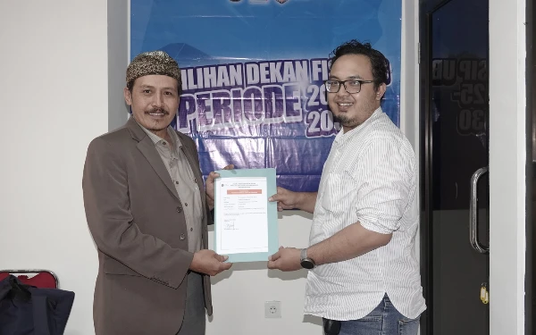 Thumbnail Berita - FISIP UB Cari Dekan! Ahmad Imron Rozuli Pertama Kali Daftarkan Diri, Ini Sosoknya