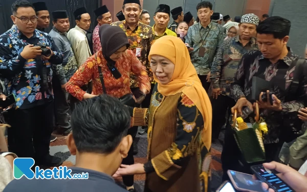 Thumbnail Berita - Khofifah Optimistis Ekotren OPOP 2025-2030 Perkuat Ekonomi Pesantren Jatim