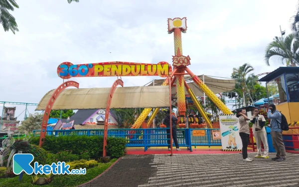 Thumbnail Berita - Korban Wahana Pendulum Jatim Park 1 Kota Batu Alami Patah Tulang Kaki