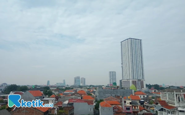 Thumbnail Berita - Surabaya Diprakirakan Berawan Hari Ini, Malang Hujan Ringan