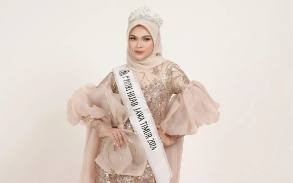 Hijrah Cantik ala Sinta Sabila, Bikin Adem dan Penuh Inspirasi