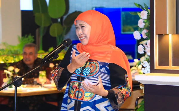 Panggil Mantan Pegawai UD Sentosa Seal, Khofifah: Ijazah Dicetak Ulang