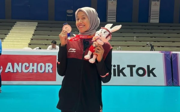 Thumbnail Pakai Jersey Kuning, Megawati Hangestri Siap Debut Final Four Proliga 2025