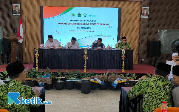 Thumbnail Berita - DMI Kota Serang Gelar Konsolidasi, Pemberdayaan Ekonomi Masjid Jadi Perhatian