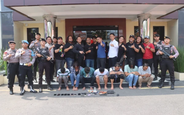 Thumbnail Berita - Jatanras Ditreskrimum Polda Jatim Ringkus 4 Pelaku Penculikan Santri Rejoso Pasuruan