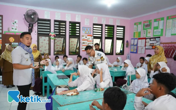 Thumbnail Berita - Robinsar Garap Program Birokrat Mengajar, Ini Alasannya