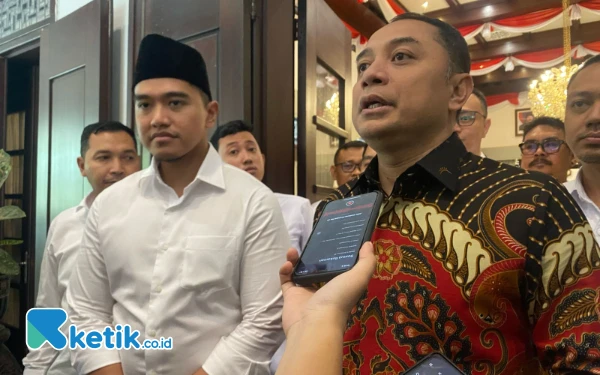 Thumbnail Berita - Kaesang Bertemu Eri Cahyadi Tanya Soal Penahanan Ijazah