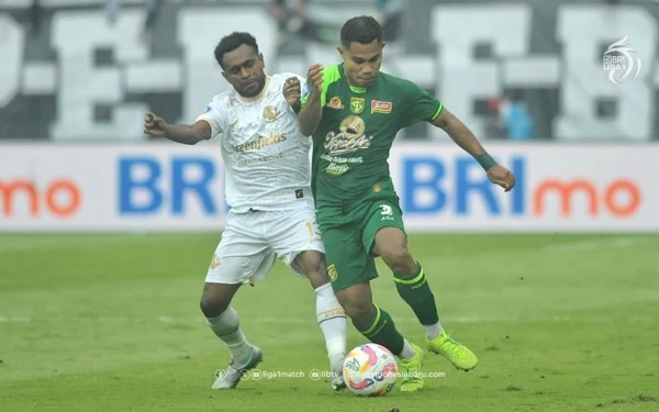 Thumbnail Berita - Jelang Derbi Jatim Arema FC vs Persebaya, Ini Perkiraan Line Up, H2H dan Prediksi Skor