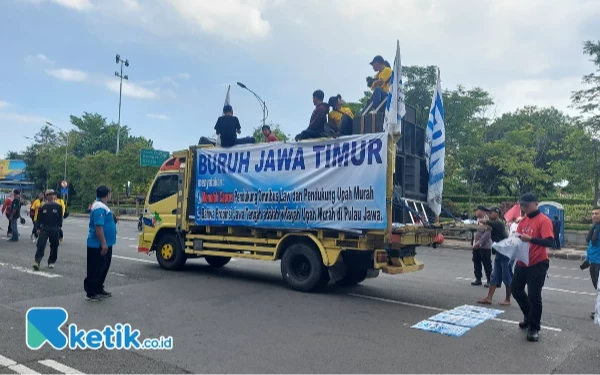 Thumbnail Berita - May Day 2025, Sosiolog Unair Soroti Peran Pemerintah Belum Optimal Tangani Buruh
