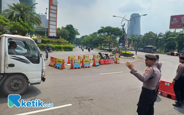 Thumbnail Berita - Aksi May Day Terpusat di Grahadi dan Kantor Gubernur Jatim, Hindari Jalan Ini