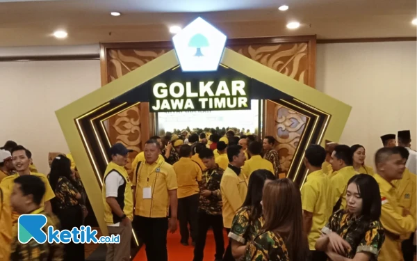 Thumbnail Aklamasi, Ali Mufthi Terpilih Jadi Ketua DPD Golkar Jatim Gantikan Sarmuji