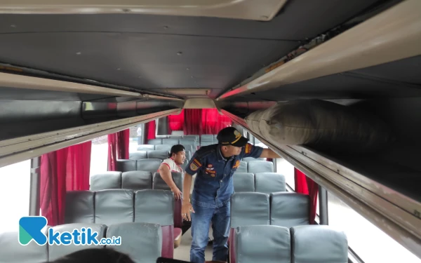 Thumbnail Libur Panjang, 39.442 Penumpang Padati Terminal Purabaya
