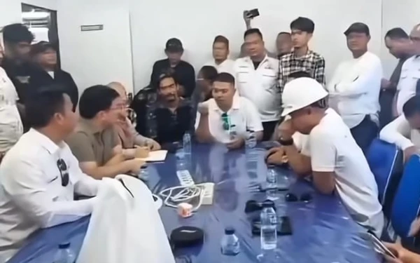 Thumbnail [Cek Fakta] Kadin Cilegon dan Ormas Minta Jatah Proyek Rp5 Triliun ke Kontraktor China