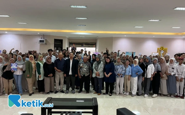 Thumbnail Berita - Ciptakan Inovasi Berbasis Sosial, Prodi Sosiologi Unesa Ajak Mahasiswa Kembangkan Komunitas di Sociovation