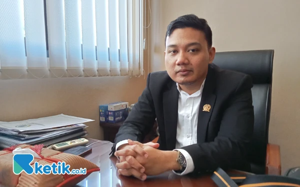 Thumbnail Berita - Menapak Mulai Nol, Fuad Benardi Ogah Dompleng Nama Besar Sang Ibu