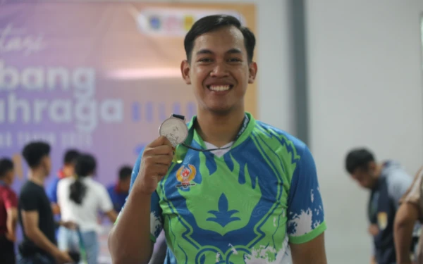 Kisah Rizky Putra Ardiansyah, Mahasiswa Unisma yang Sukses Rebut Medali Perak Kompetisi Gulat Nasional
