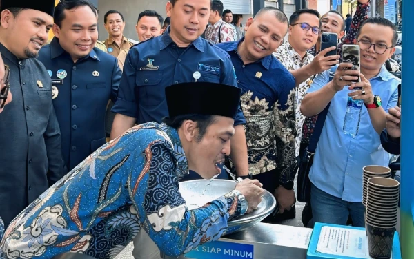Thumbnail Berita - DPRD Jatim Puji Anjungan Air Siap Minum Tugu  Tirta Kota Malang, Layak Jadi Percontohan