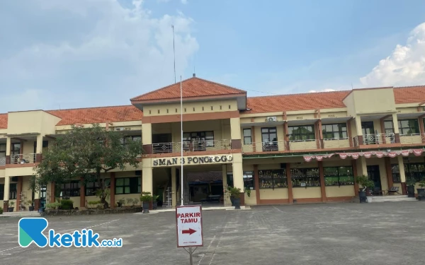 SMAN 3 Ponorogo Rayakan Iduladha 1446 H dengan Berbagi Daging Qurban