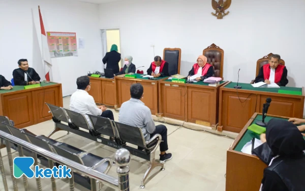 Thumbnail Jeritan Pledoi! Dirut CV MPL Mohon Dibebaskan dari Dakwaan Korupsi Jalan Kuang Dalam - Ogan Ilir