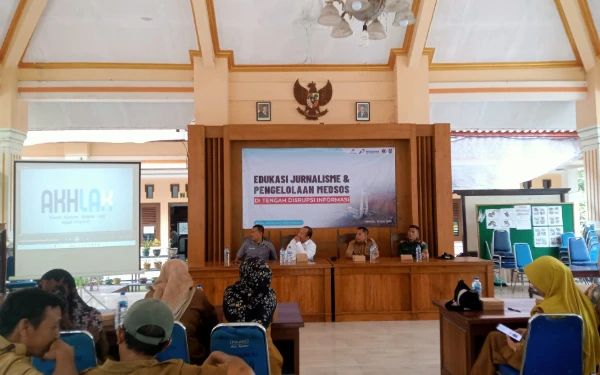 Thumbnail PWI Tuban Bersama PHE TEJ Edukasi Perangkat Desa Tentang Jurnalistik dan Pengelolaan Media Sosial