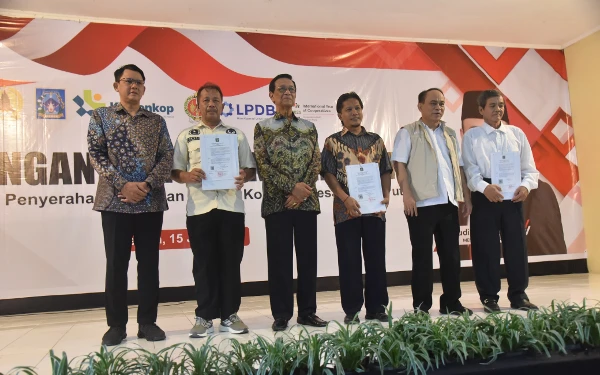 Tiga Koperasi Merah Putih di Sleman Terima SK Menteri