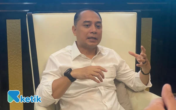 Thumbnail Berita - Eri Cahyadi Minta Setoran Parkir Tempat Makan 10 Persen Masuk Pemkot Surabaya