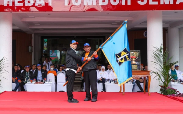 Thumbnail Berita - Targetkan 200 Medali Emas, KONI Surabaya Bawa 1.228 Atlet di Porprov IX Jatim 2025