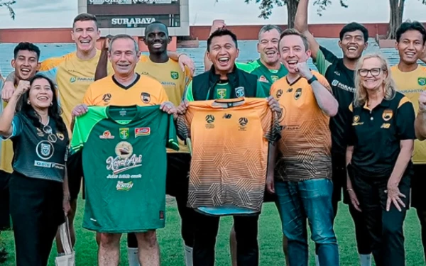 Thumbnail Berita - Catat! Jadwal Pertandingan Persebaya vs Footballwest All Star