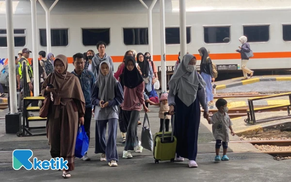 Thumbnail Berita - Libur Sekolah Dimulai, KAI Daop 8 Surabaya Imbau Rencanakan Liburan Lebih Awal